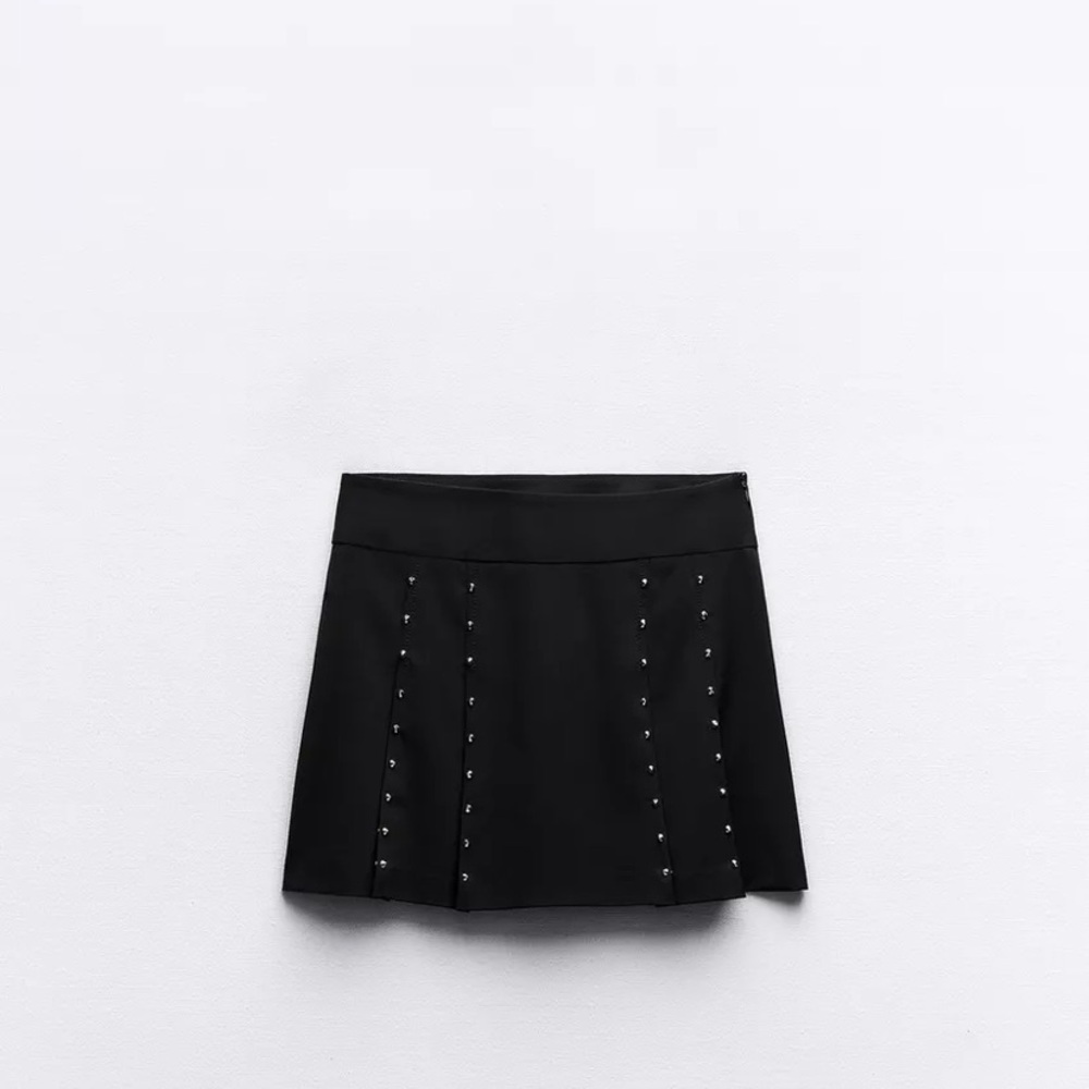 Zara Black Studded Pleated Skirt/skort. Size small.